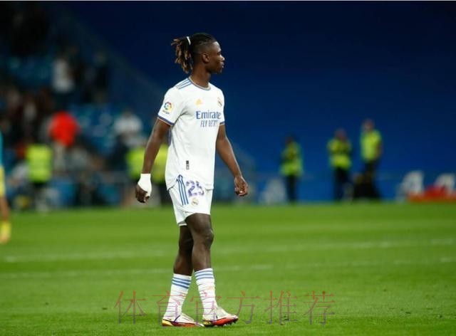 皇马准备涨薪续约卡马文加 解约金或达到10亿欧 皇马准备涨薪续约卡马文加 解约金或达到10亿欧