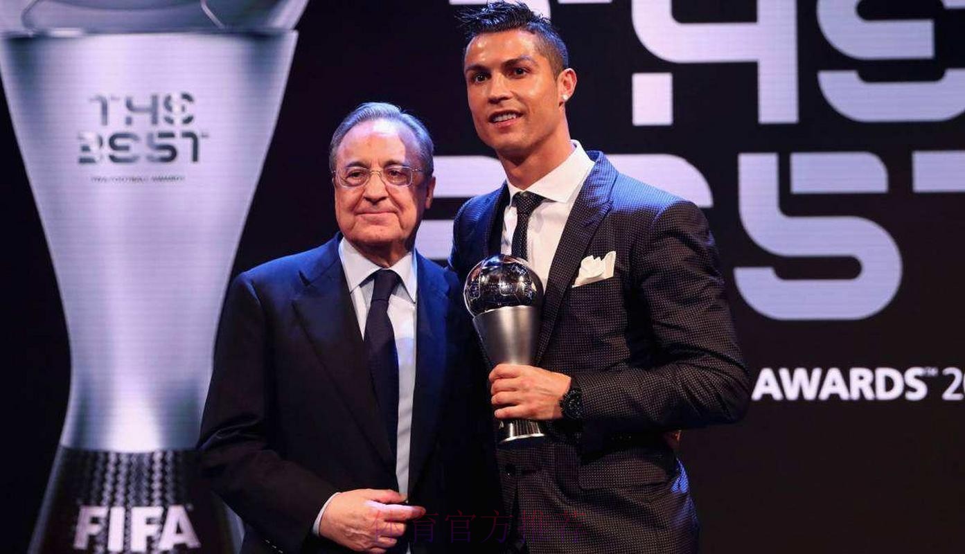 球迷呼吁签回C罗 老佛爷回答“他38岁了”后离开